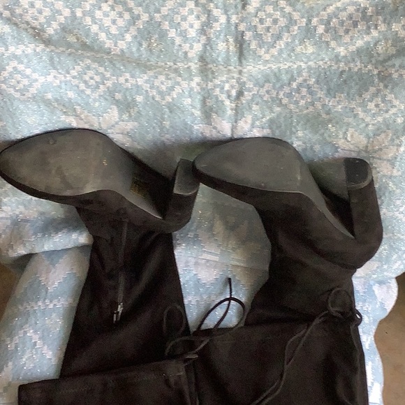 Black over knee boots - Picture 4 of 5